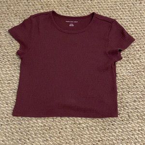 maroon american eagle top